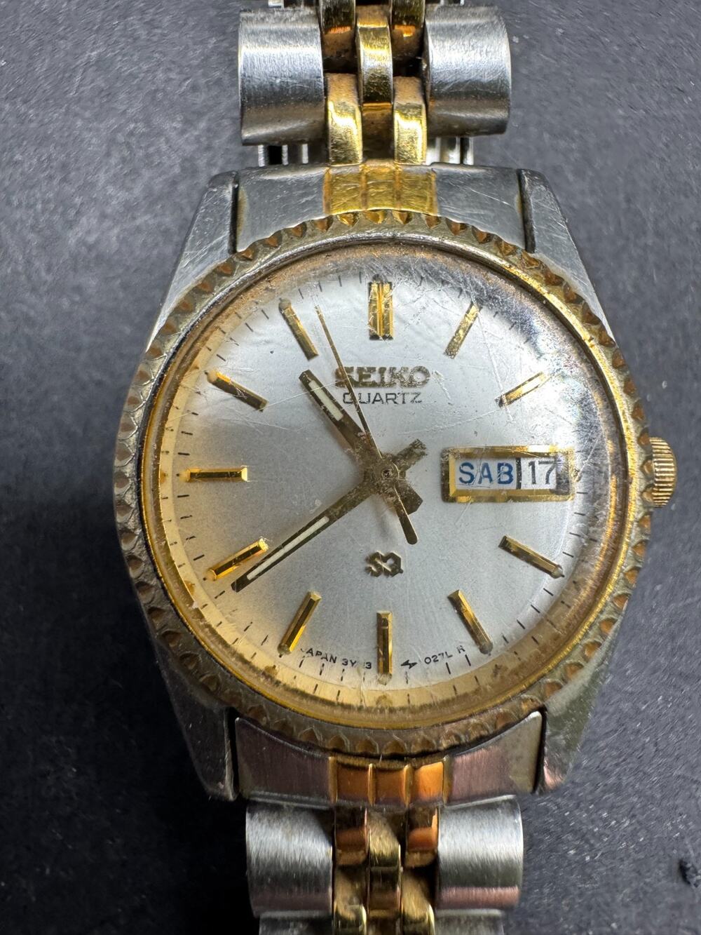 Vintage Seiko SQ Watch Women's 22mm White Dial Two Tone Daydate 3y03-0169